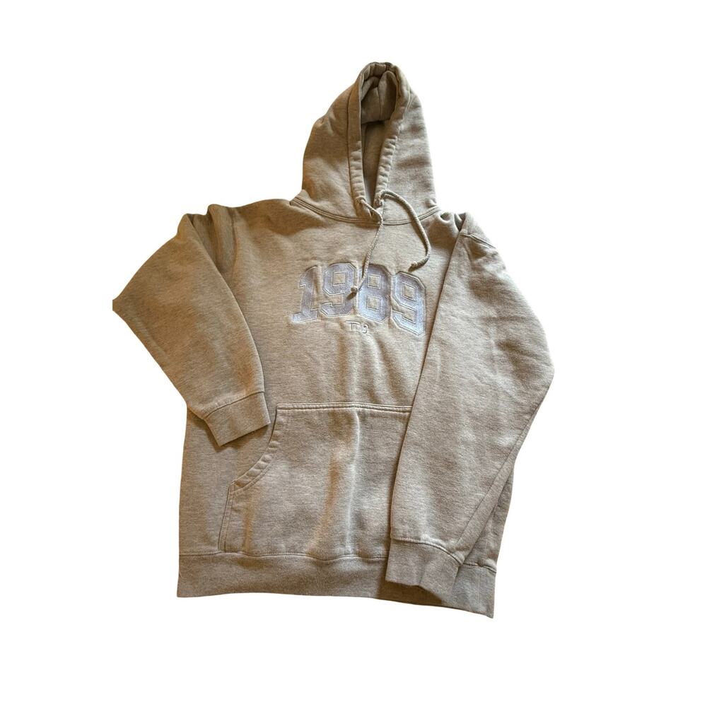 Taylor Swift 1989 Tour Hoodie Size M Grey Purple Center Pocket Cozy Official Mer